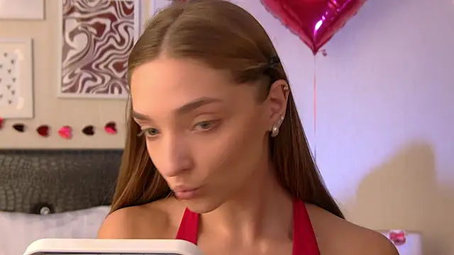 VirginieCruz online show from 20, 2, 2026