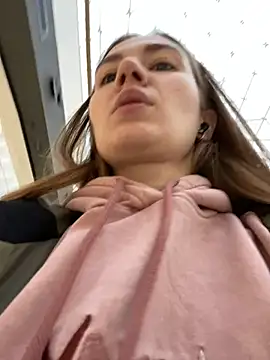 ValenciaShock online show from 1, 2, 2025