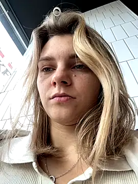 ValenciaShock online show from 7, 10, 2025