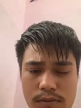 Hullax online show from 2, 11, 2025