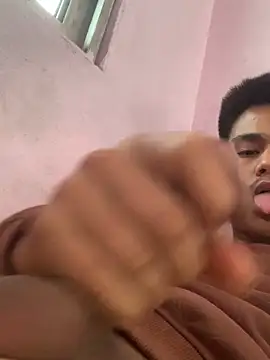 Hullax online show from 27, 2, 2026