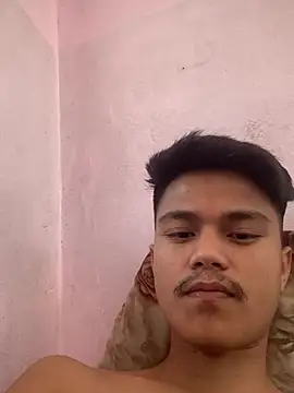 Hullax online show from 15, 4, 2026