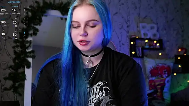 Snapshot of Moon_Valkyrie chatting on 20, 1, 2025 Moon Valkyrie online show from 20, 1, 2025