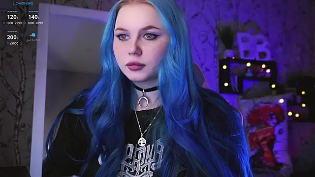 Snapshot of Moon_Valkyrie chatting on 3, 2, 2025 Moon Valkyrie online show from 3, 2, 2025