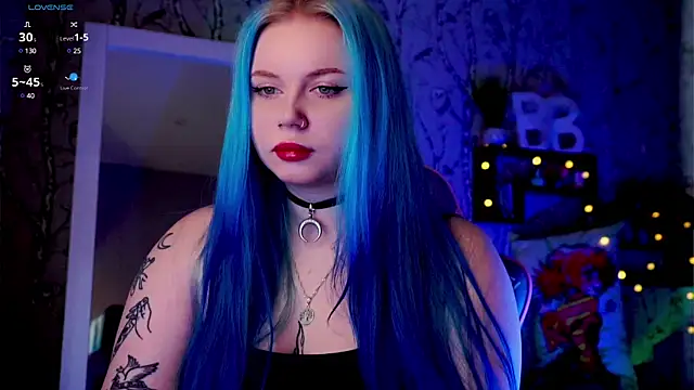 Snapshot of Moon_Valkyrie chatting on 9, 2, 2025 Moon Valkyrie online show from 9, 2, 2025