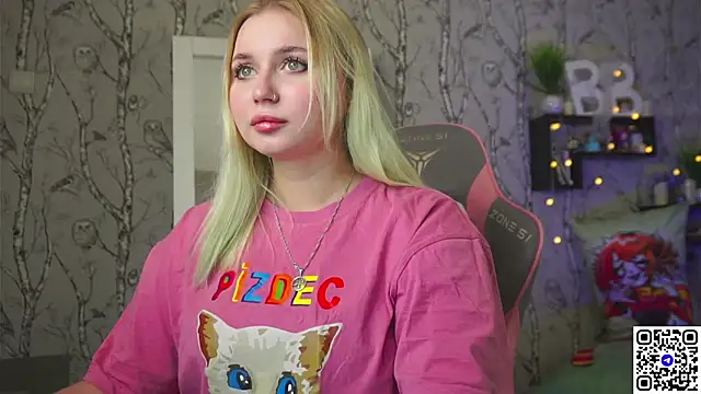 Snapshot of Moon_Valkyrie chatting on 5, 2, 2026 Moon Valkyrie online show from 5, 2, 2026