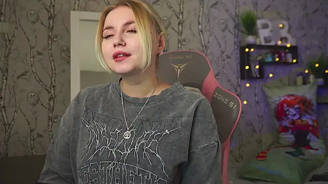 Snapshot of Moon_Valkyrie chatting on 27, 2, 2026 Moon Valkyrie online show from 27, 2, 2026