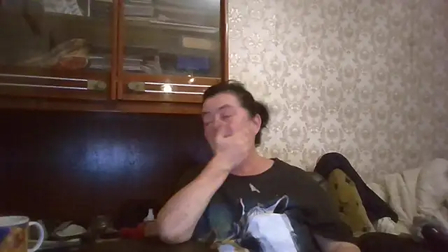 GypsiQueen2 online show from 10, 9, 2025