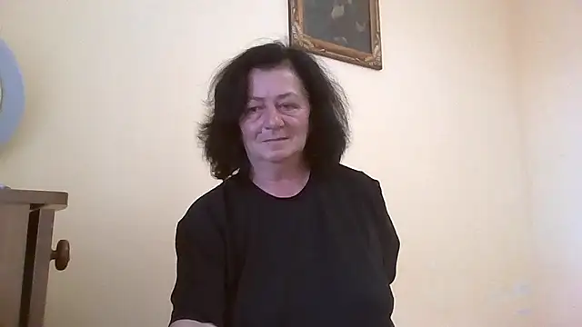 GypsiQueen2 online show from 18, 6, 2026
