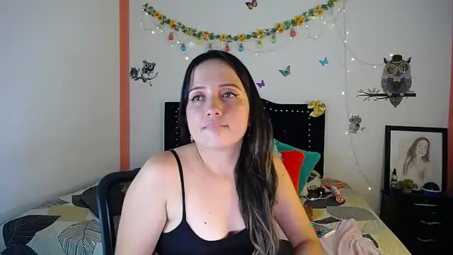 naughty girl 4u online show from 28, 2, 2025