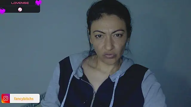 Snapshot of ErikaRika chatting on 20, 12, 2024 ErikaRika online show from 20, 12, 2024