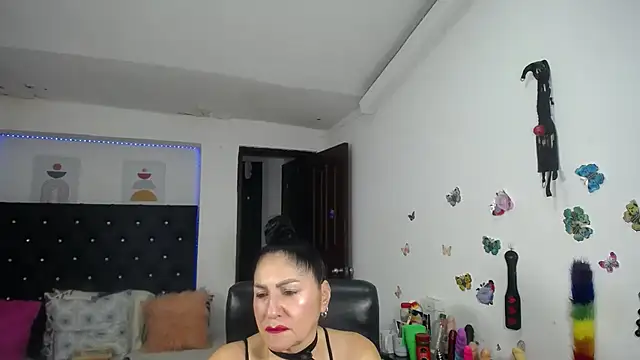 Snapshot of mature_bigboobs10 chatting on 15, 7, 2026 mature bigboobs10 online show from 15, 7, 2026