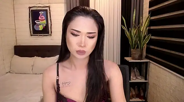 Snapshot of Yesha_harper chatting on 4, 3, 2025 Yesha harper online show from 4, 3, 2025