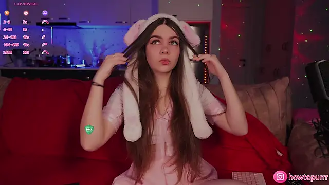 Snapshot of How2Meow chatting on 3, 2, 2026 How2Meow online show from 3, 2, 2026