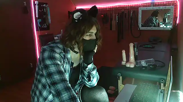 Ginny-the-bdsm-nympho online show from 15, 12, 2024