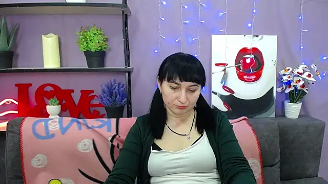 NinaFlawlees online show from 14, 3, 2025