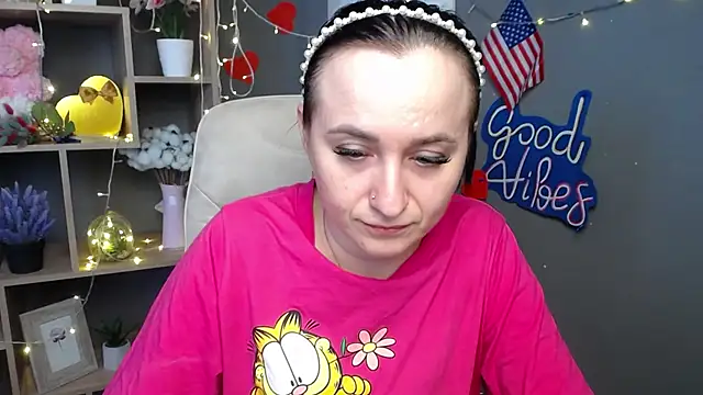 Snapshot of NinaFlawlees chatting on 7, 7, 2026 NinaFlawlees online show from 7, 7, 2026
