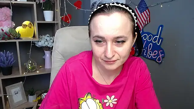Snapshot of NinaFlawlees chatting on 7, 7, 2026 NinaFlawlees online show from 7, 7, 2026