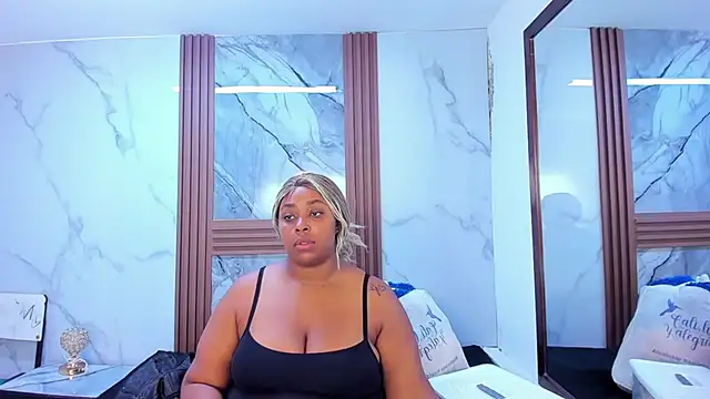 HannyMansonh online show from 5, 3, 2025