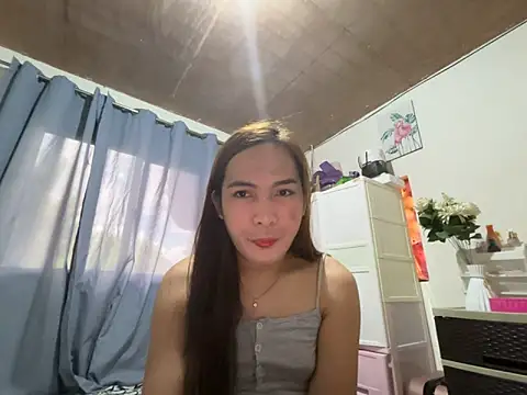 Snapshot of Msyensmith chatting on 17, 5, 2026 Msyensmith online show from 17, 5, 2026