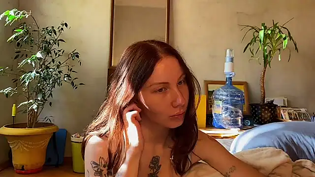 elfess online show from 8, 10, 2025