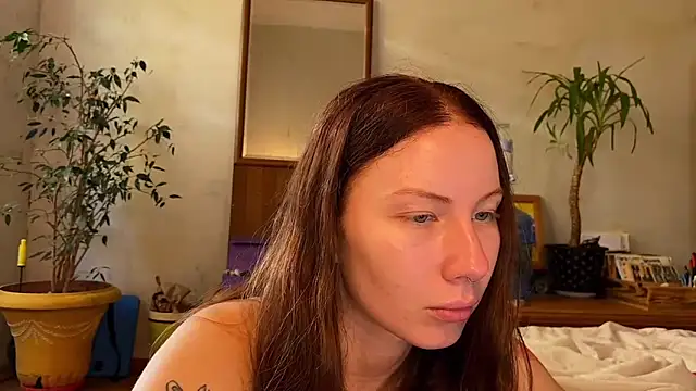 elfess online show from 9, 10, 2025