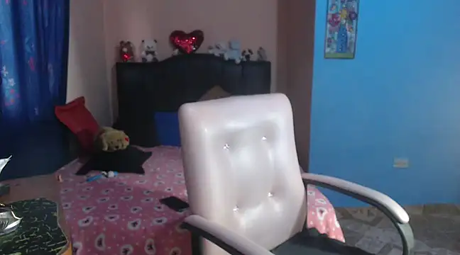 milfeddy  online show from 10, 2, 2025