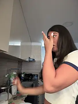 Gaby zahir  online show from 21, 12, 2025