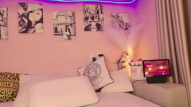 Snapshot of NaomiBlack35 chatting on 13, 11, 2025 NaomiBlack35 online show from 13, 11, 2025