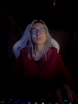 bunnydark00 online show from 25, 9, 2025