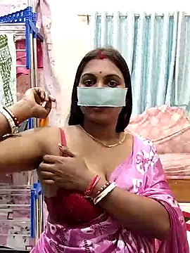 Queen Dolly online show from 7, 12, 2024