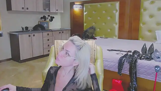 DomCaprisse online show from 14, 10, 2025