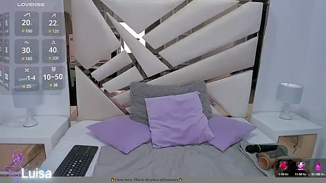 Naughty  Mom online show from 8, 1, 2025