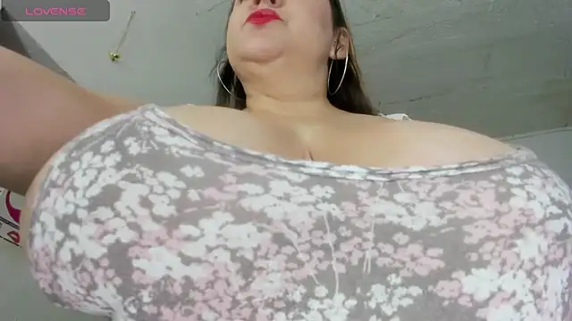 susy bigboobs online show from 16, 4, 2026
