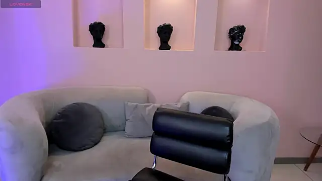 EveBensonX online show from 15, 1, 2025