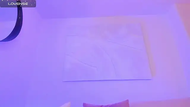 EveBensonX online show from 15, 3, 2025