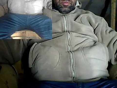 Snapshot of masculine_bear_daddy chatting on 24, 12, 2024 masculine bear daddy online show from 24, 12, 2024