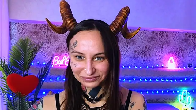 Cool Freak  online show from 23, 3, 2025