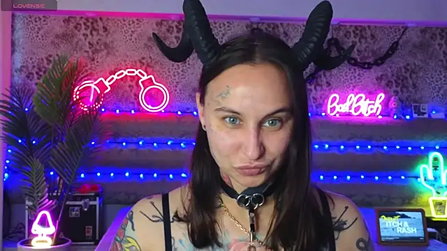 Cool Freak  online show from 6, 6, 2026