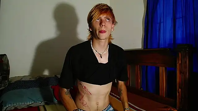 Snapshot of Twink_Temptation chatting on 10, 4, 2026 Twink Temptation online show from 10, 4, 2026