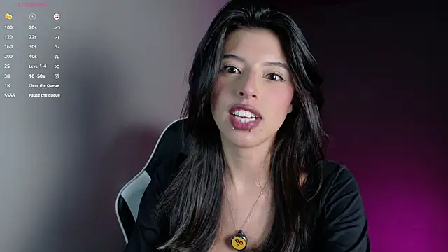 Snapshot of NanaRott chatting on 11, 7, 2026 NanaRott online show from 11, 7, 2026