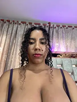 Snapshot of serena_willow chatting on 8, 3, 2025 serena willow online show from 8, 3, 2025
