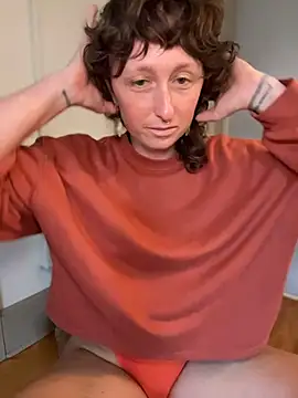 mossy kiss online show from 1, 4, 2026