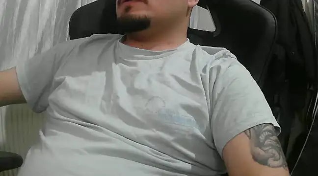 YanLizmirli online show from 4, 1, 2025