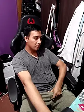 Snapshot of Go1047400 chatting on 3, 11, 2025 Go1047400 online show from 3, 11, 2025