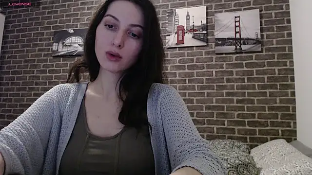  Hot Lady  online show from 9, 1, 2025