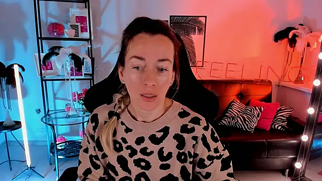 RebeccaMartinez online show from 8, 12, 2024
