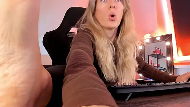 RebeccaMartinez online show from 9, 12, 2024