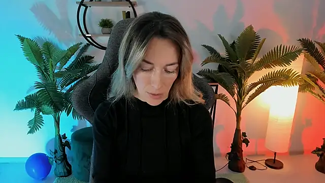 RebeccaMartinez online show from 10, 12, 2024