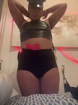 Snapshot of sophiahot_thick chatting on 26, 9, 2025 sophiahot thick online show from 26, 9, 2025